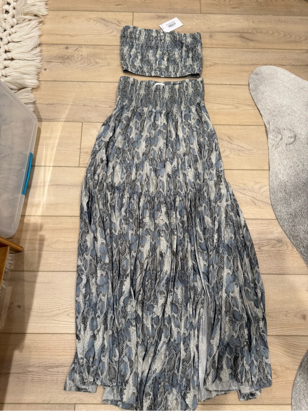 Misa Los Angeles Spring Python Bandeau and Maxi Skirt Set Medium - Picture 4 of 11